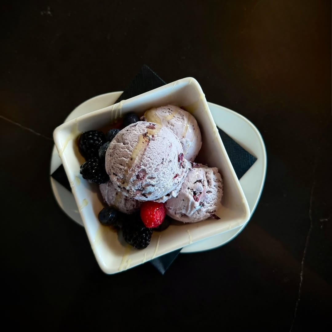 Lavender Rooftop Kitchen & Bar: appetizing, high-quality food photography