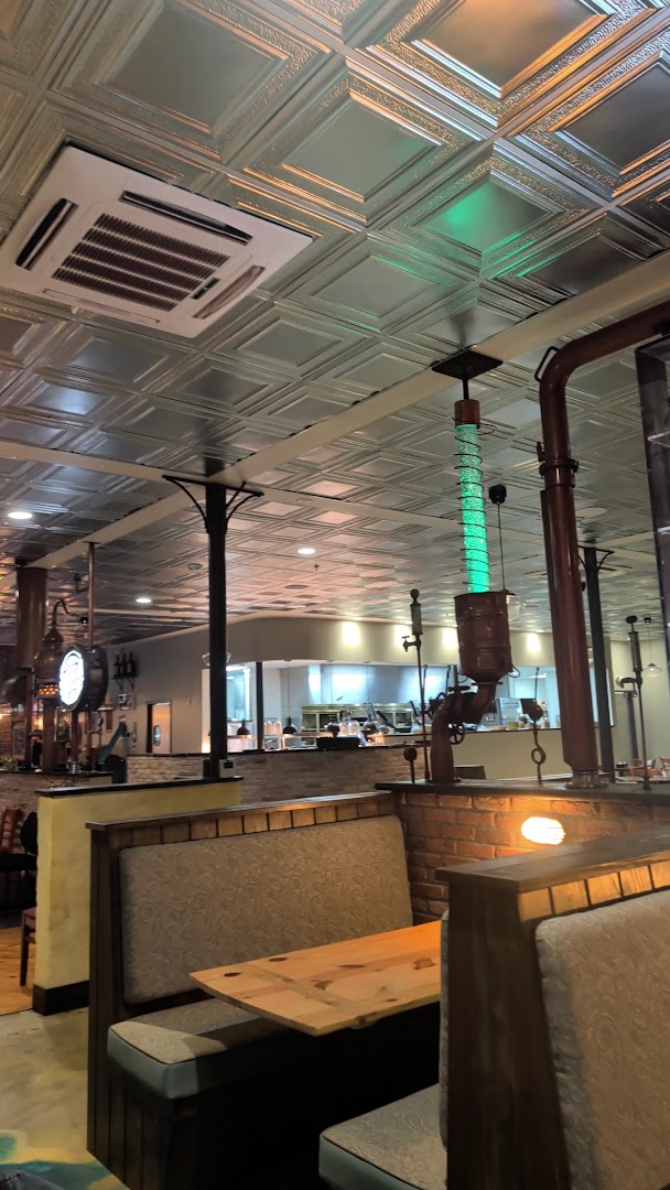 Old Savannah Distillery: clear, inviting interior atmosphere