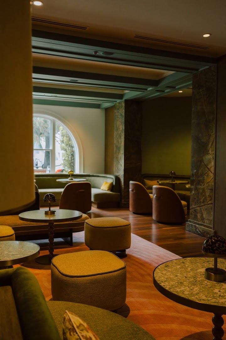 The Green Room: professional interior atmosphere shot