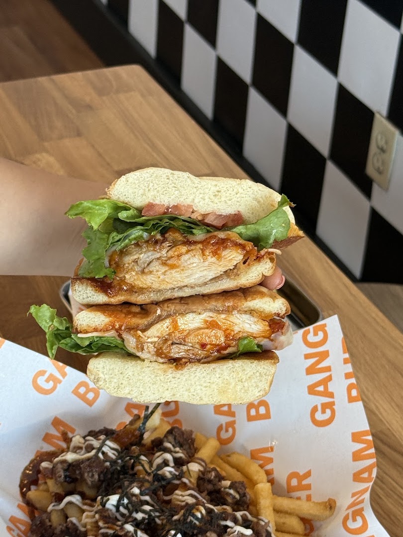 Gangnam Burger: appetizing food photo