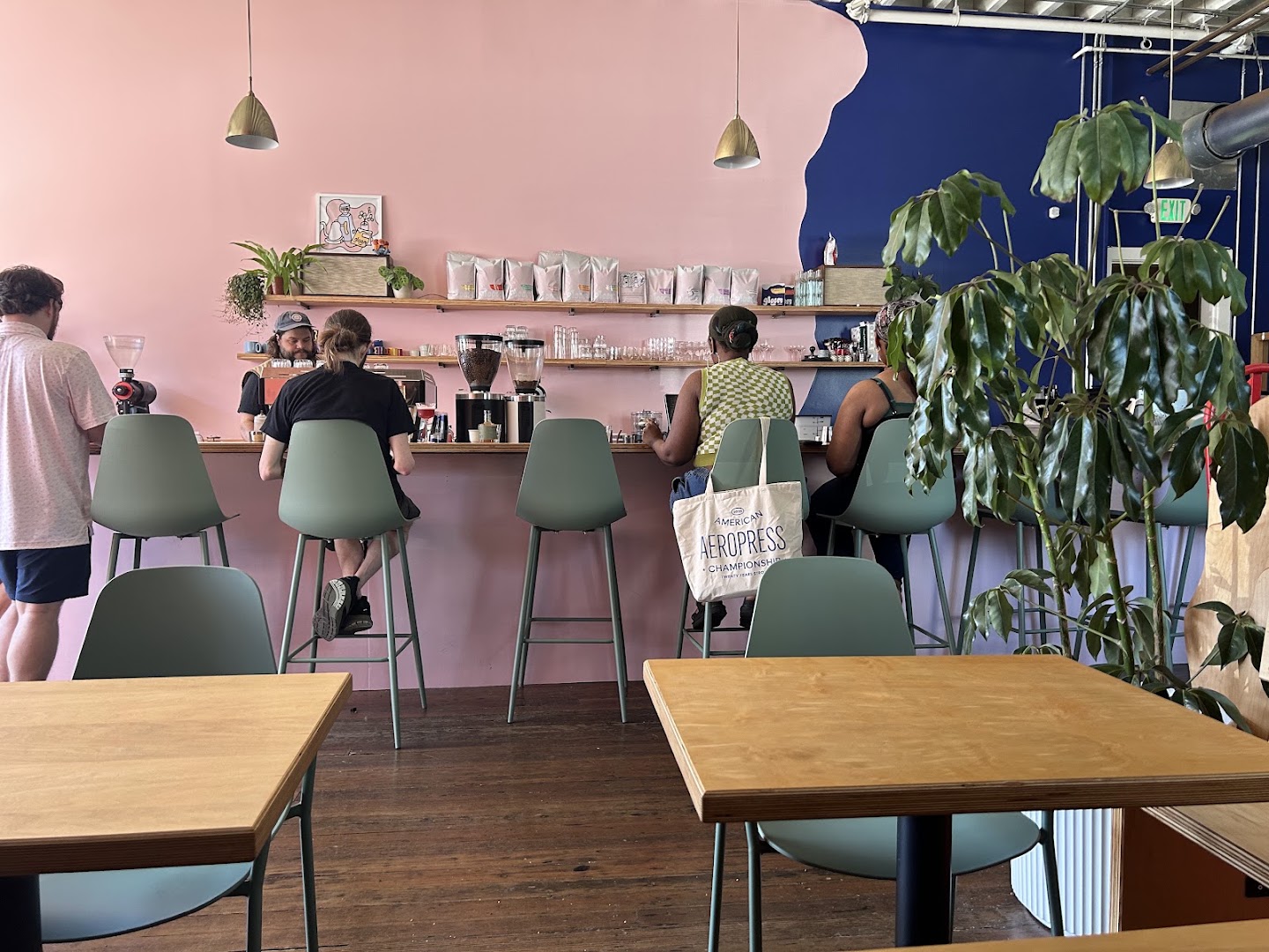 Gloom Coffee Bar: inviting and clear interior shot