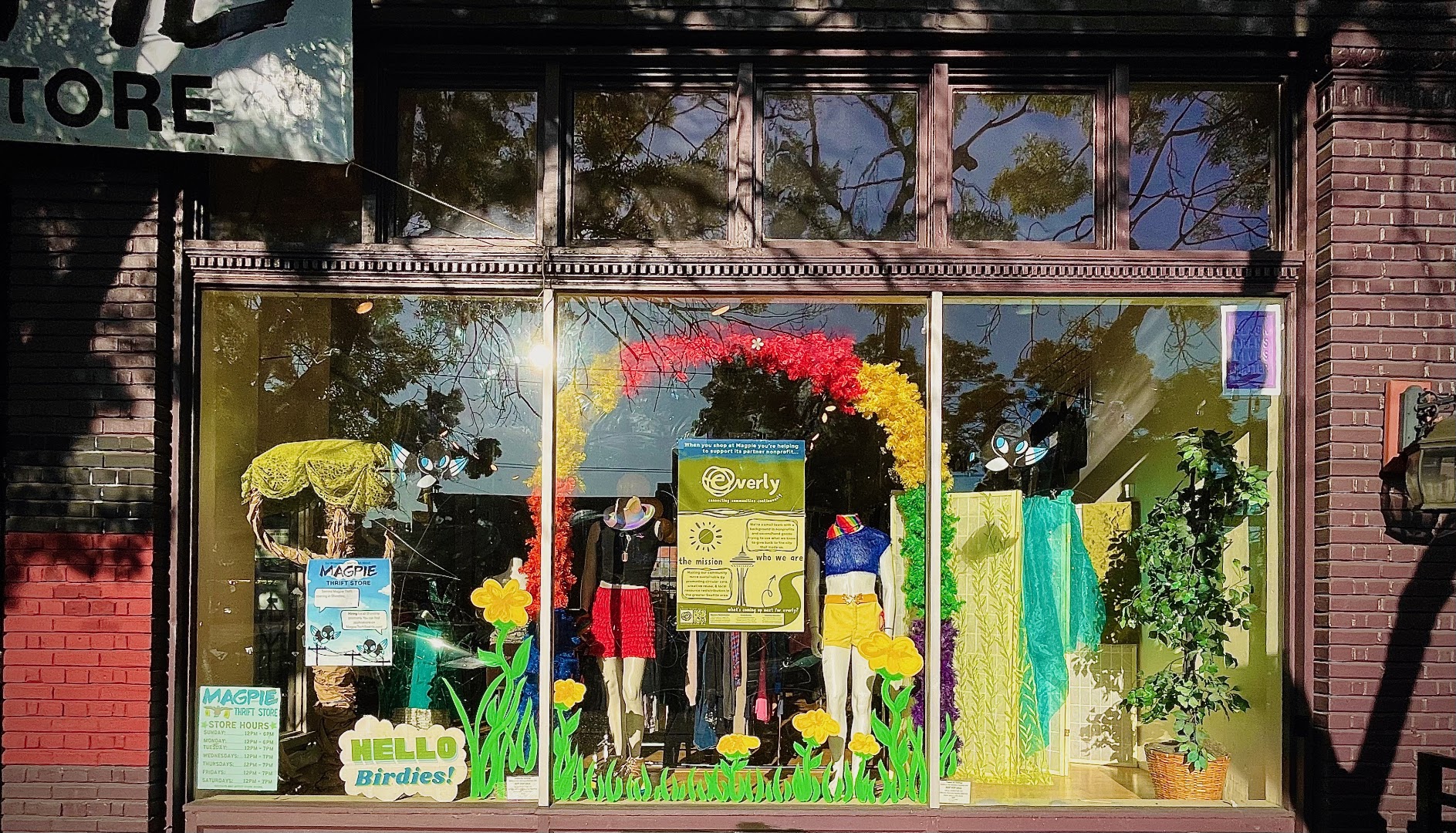 Magpie Thrift: clear storefront display photo