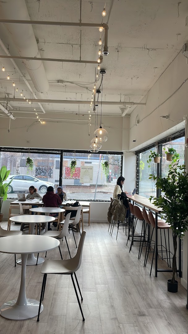 Mina’s Matcha: clear, inviting interior atmosphere