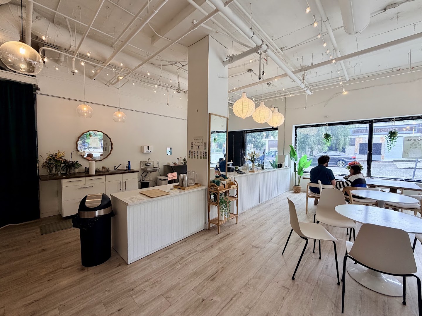 Mina’s Matcha: clear, inviting interior atmosphere