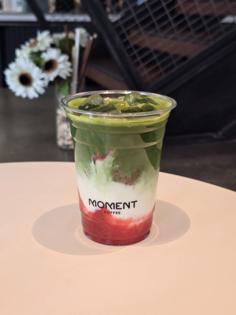 Moment Coffee: appealing, high-quality product photo