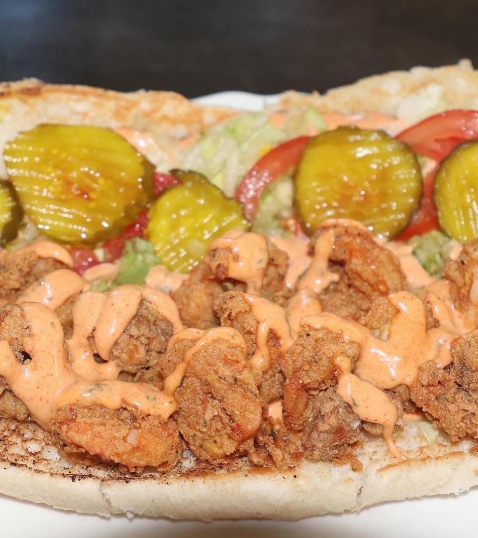 Po'Boy & Tings: appetizing close-up of restaurant food