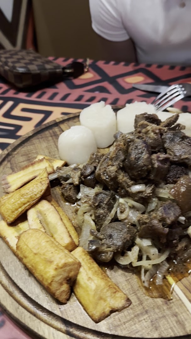 Queen Nzinga: appetizing photo of restaurant food