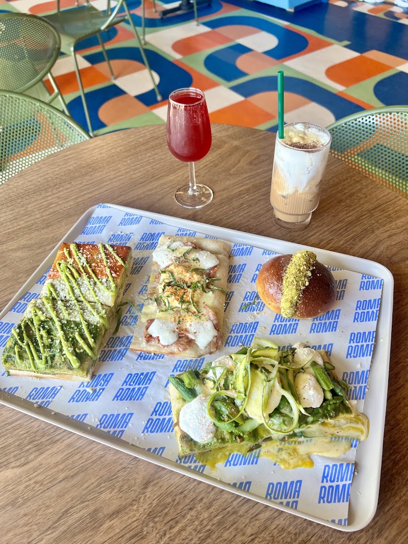 Roma Roma: appetizing food and drink presentation
