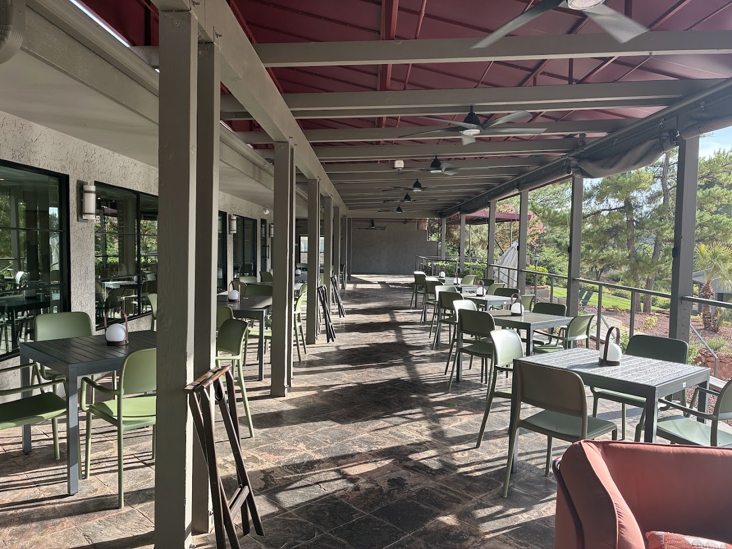 Lucida Desert Kitchen + Bar: clear, inviting outdoor dining area