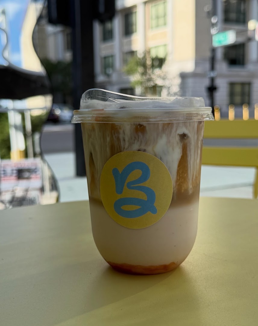 Brewly Cafe: appealing photo of cafe drink