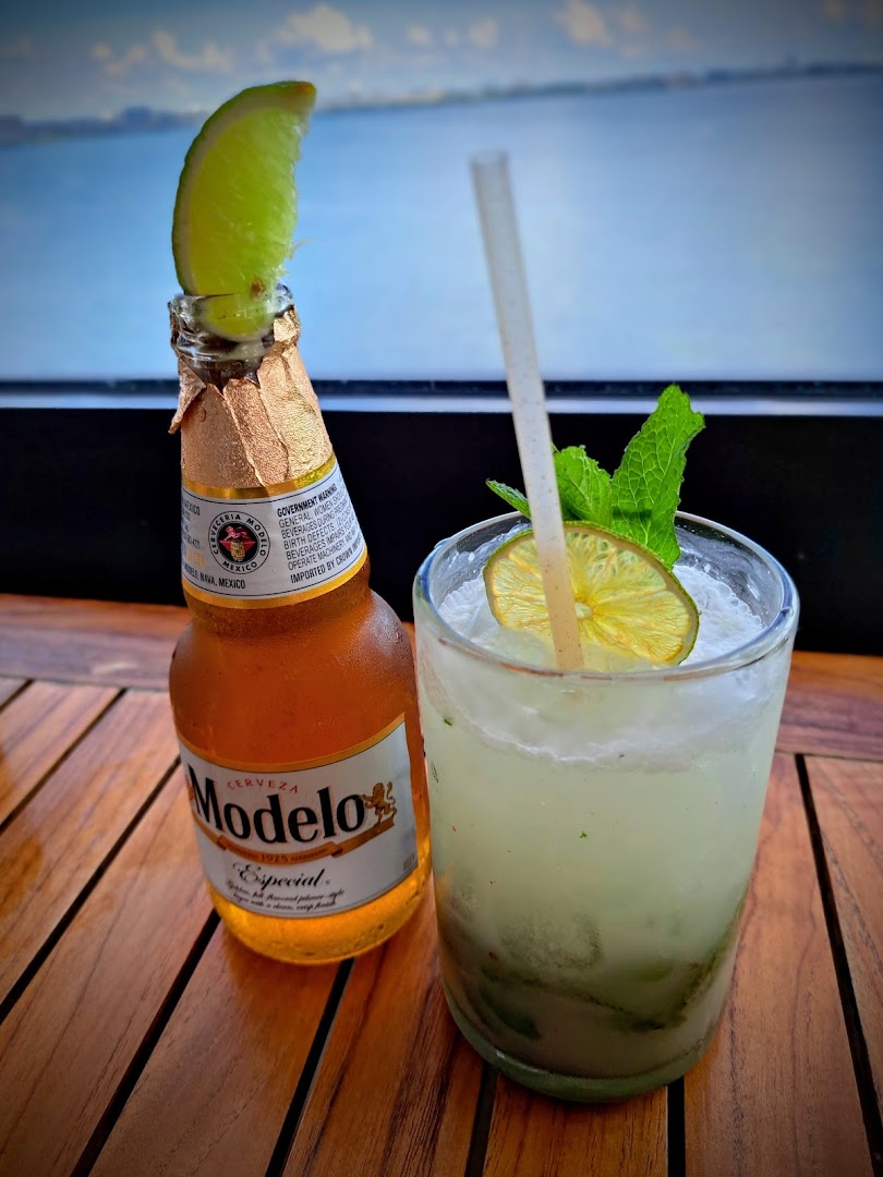 Casa Cami: appealing photo of restaurant drinks