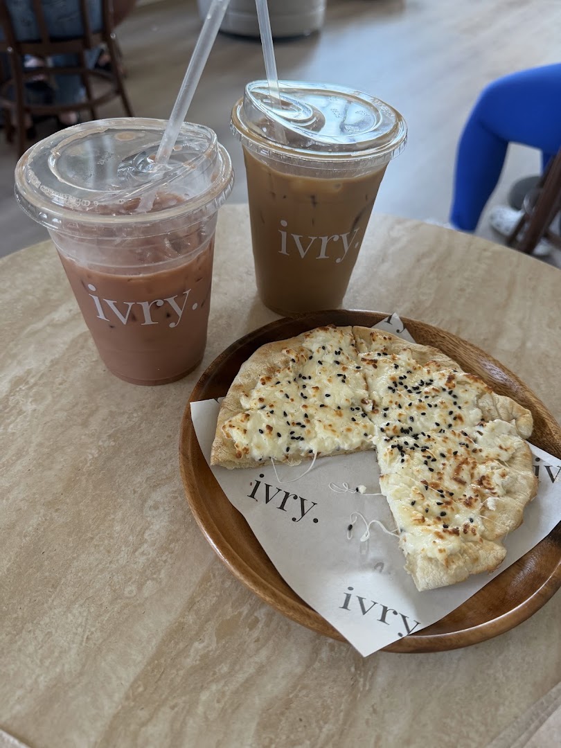 ivry. Espresso & Flatbread: appetizing food and drink presentation