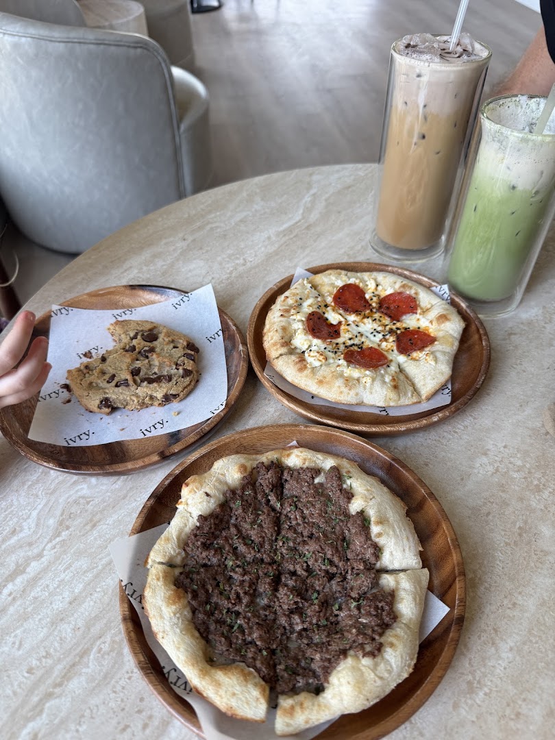 ivry. Espresso & Flatbread: appetizing food and drink presentation