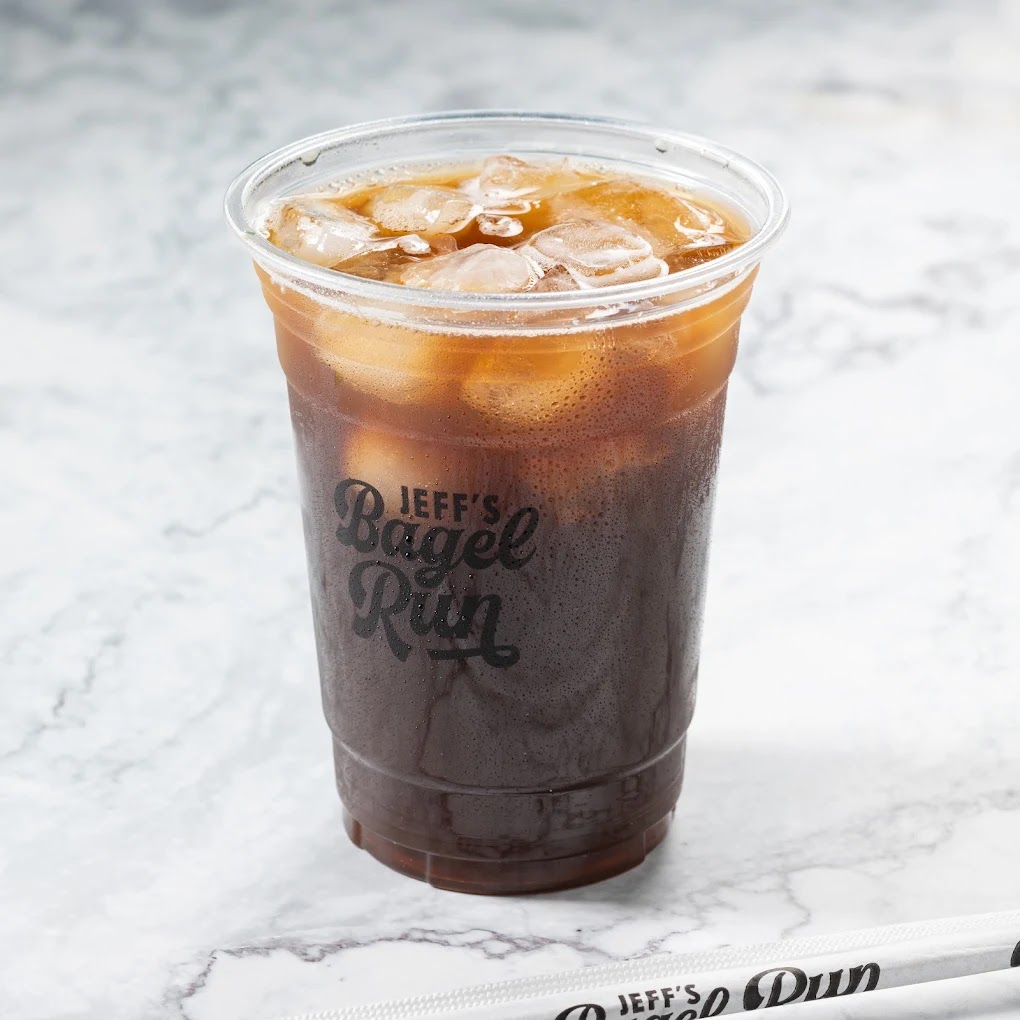 Jeff's Bagel Run: professional product photography of drink