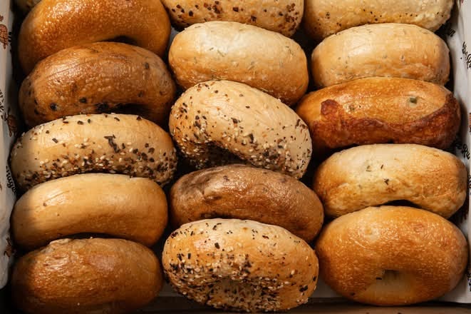 Jeff's Bagel Run: appetizing photo of fresh bagels