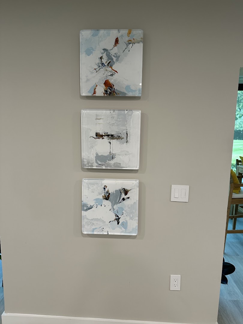 John Schuyler Gallery: displays artwork from the gallery