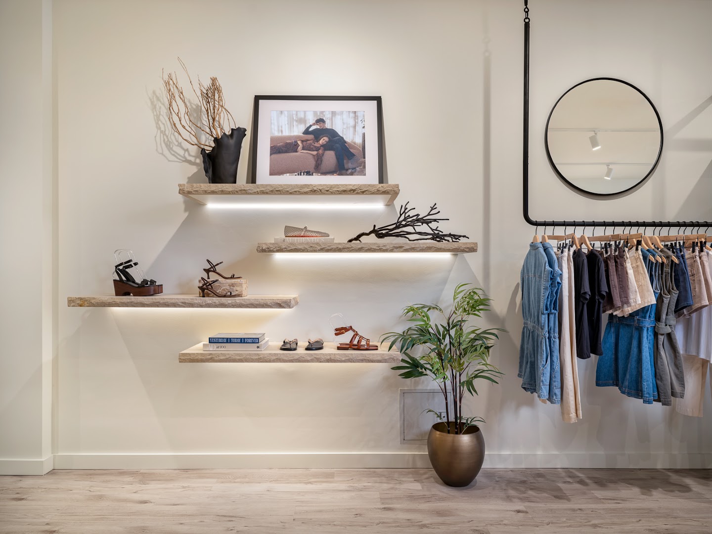 PAIGE: professional, clean shop interior display