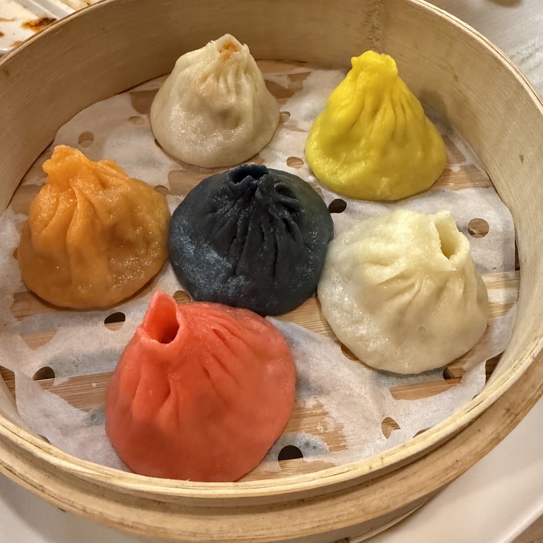 Shanghai Dumpling House: appetizing photo of signature dumplings