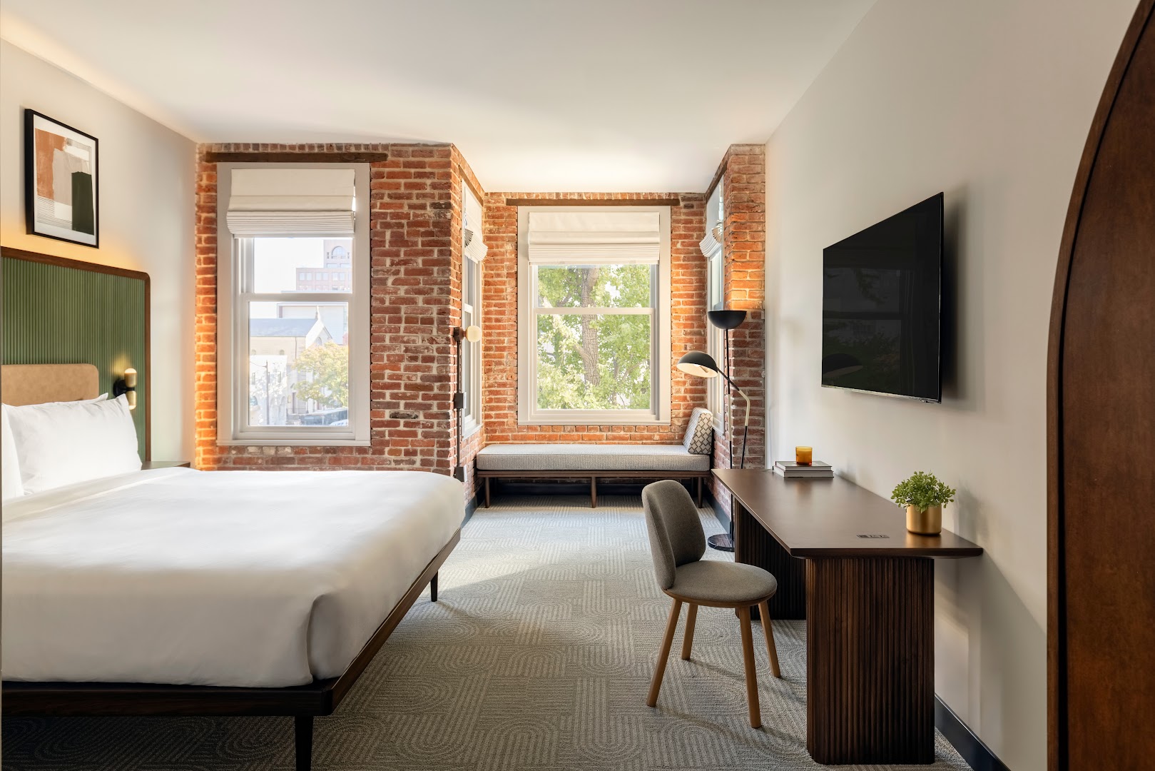 Arlo Washington DC: professional, high-quality hotel room photo