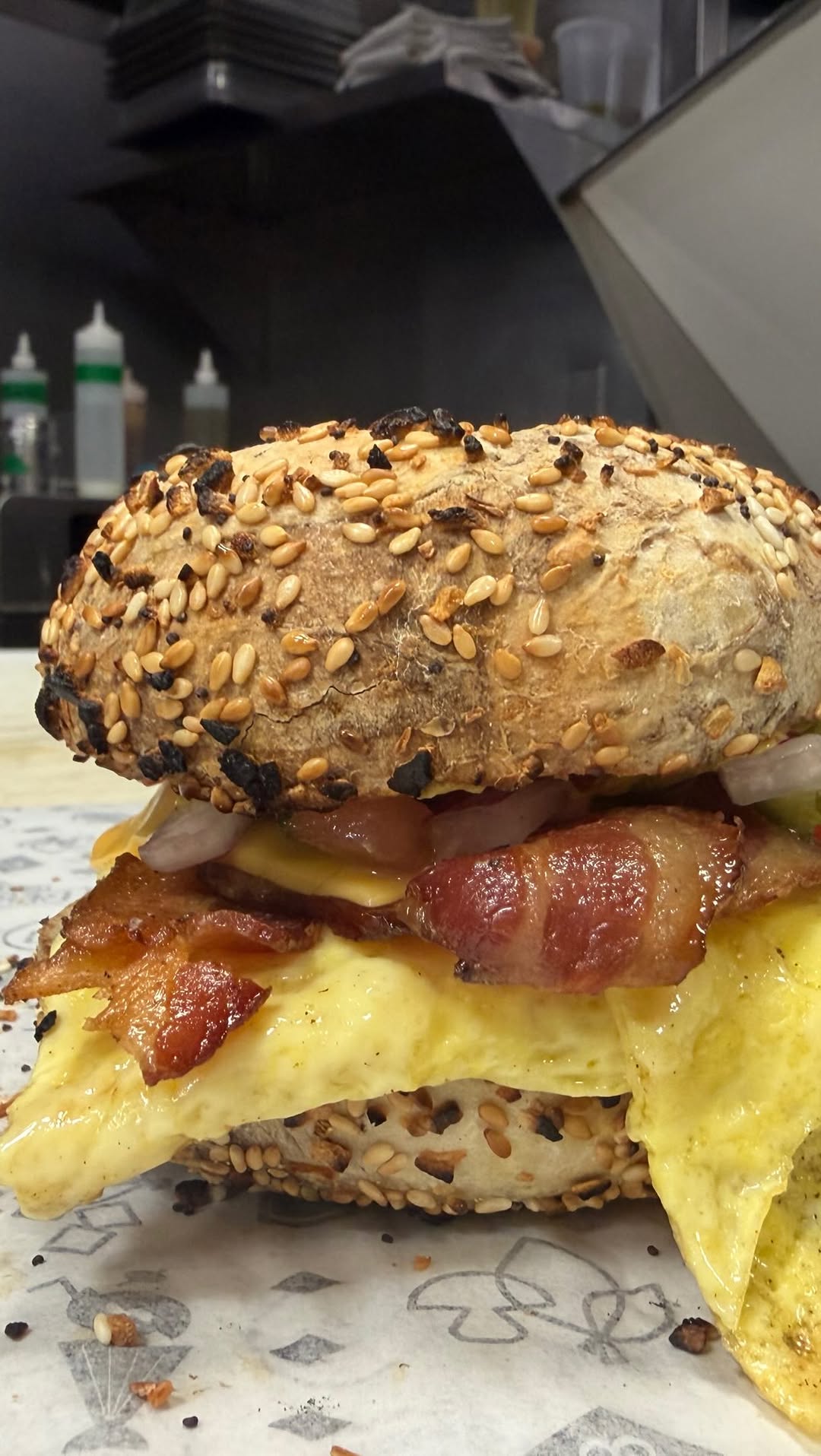 Buffalo & Bergen: appetizing close-up of breakfast food
