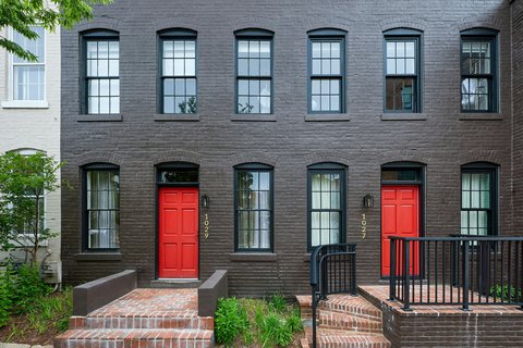 Canal House of Georgetown: professional exterior shot of hotel