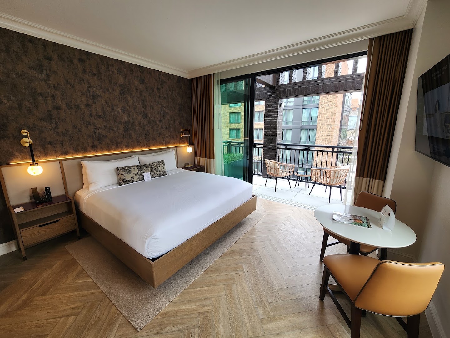 Canal House of Georgetown: high quality hotel room photo