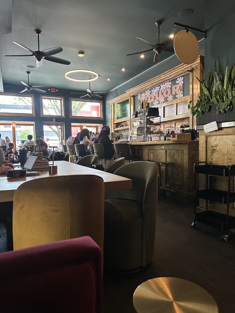 Civic On Eighth: inviting atmosphere and clear interior