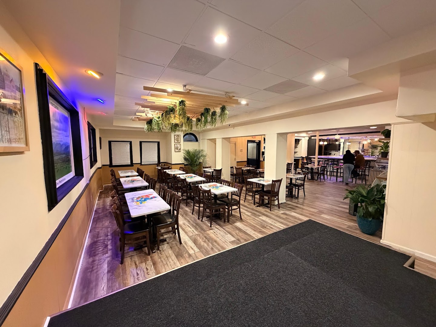 DC Al Toque: clear view of venue interior