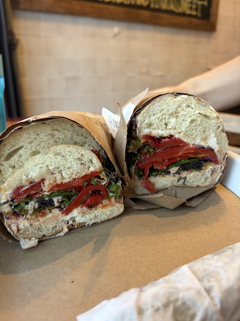 District Larder Co.: appetizing, high-quality food photo