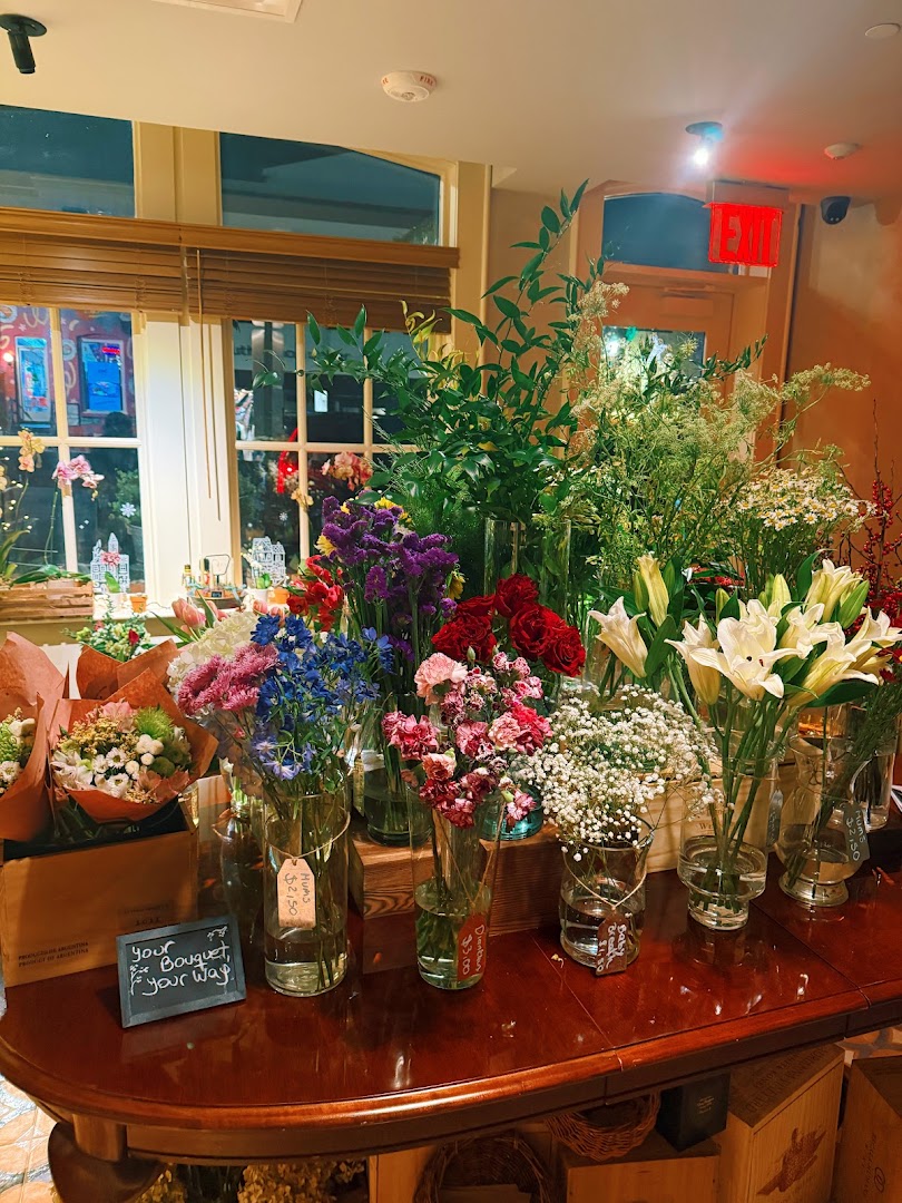 Florería Atlántico: beautiful display of fresh flowers