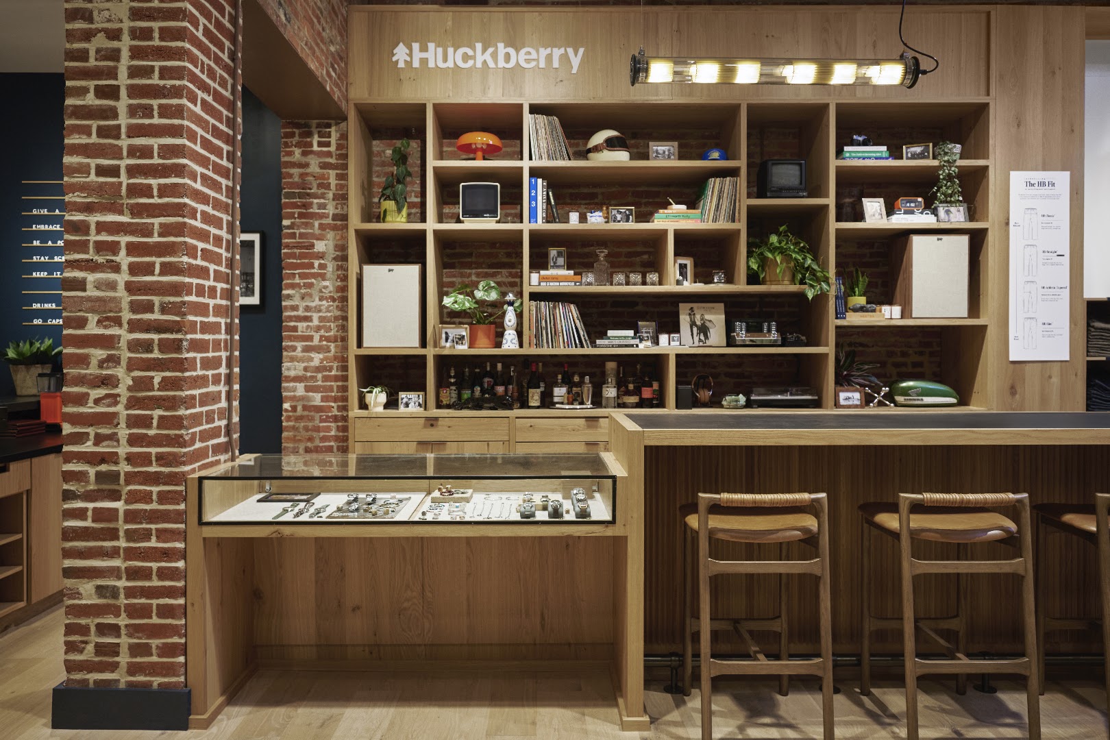 Huckberry: professional interior shop display photo