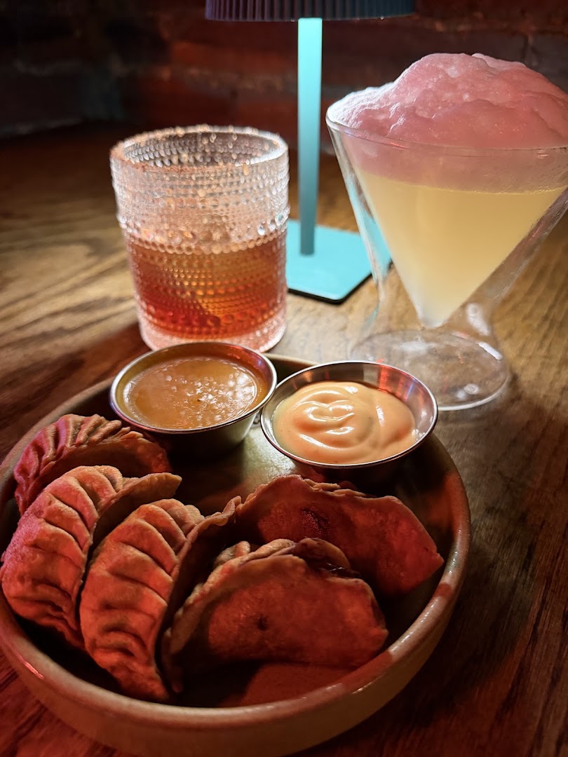 Kathmandu Tapas & Cocktails: appetizing food and drink presentation