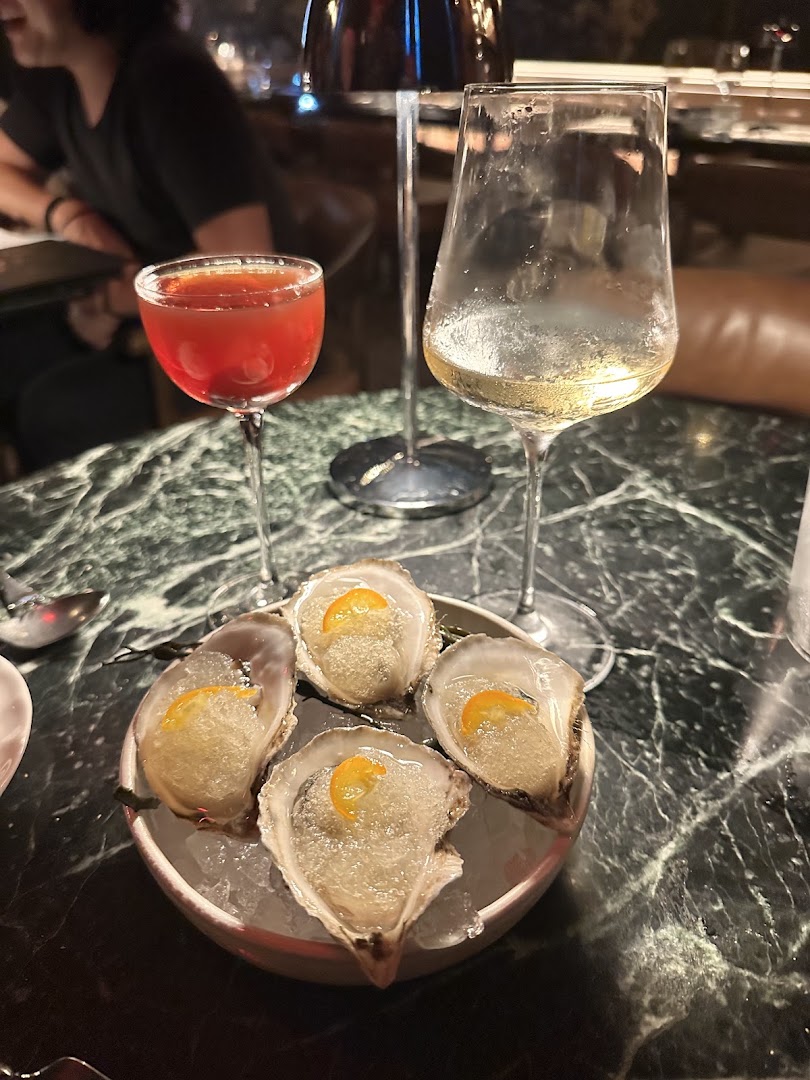 Maison Bar À Vins: appetizing food and drink presentation