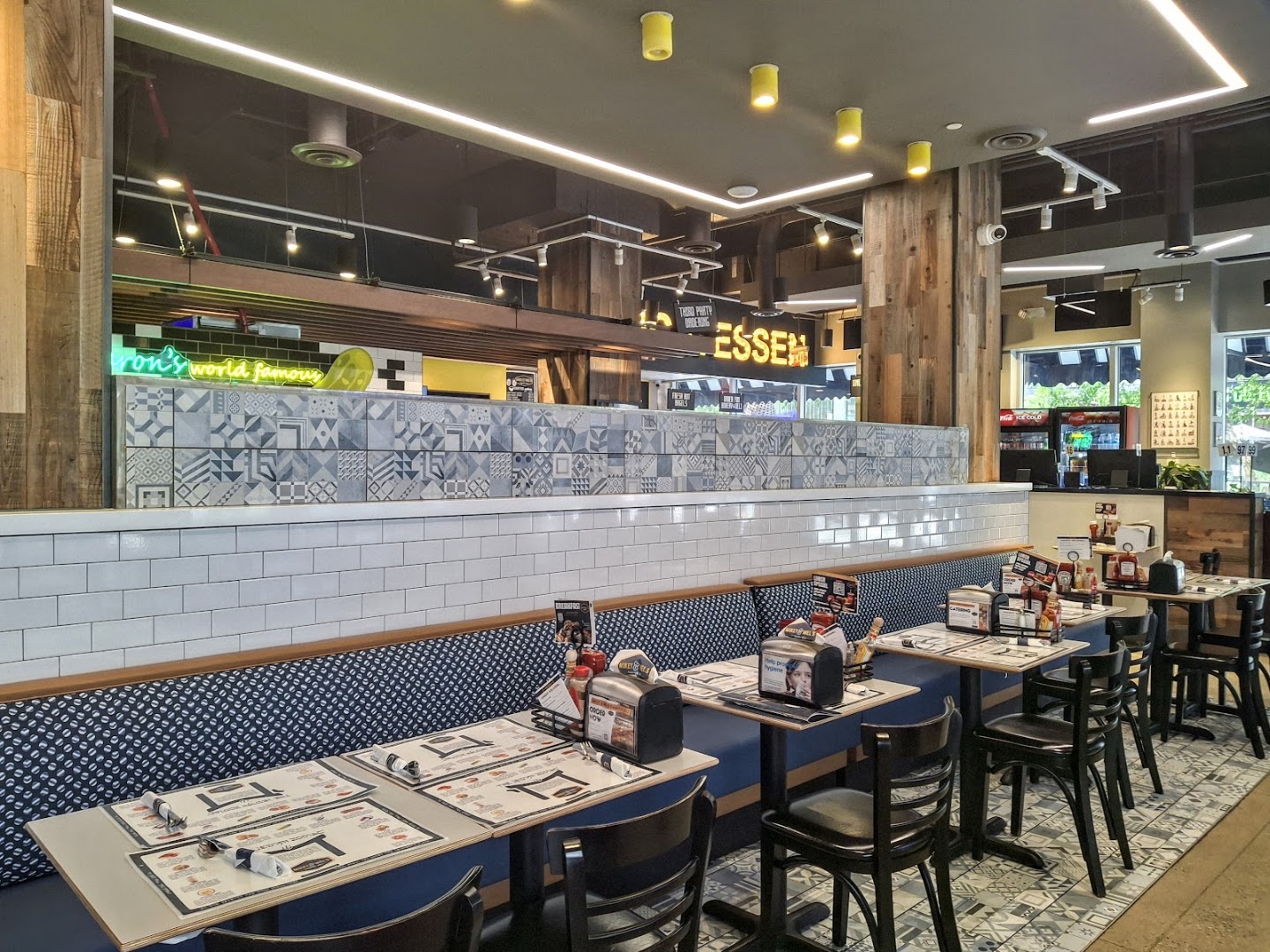 Mikey & Mel's: clear, professional interior shot