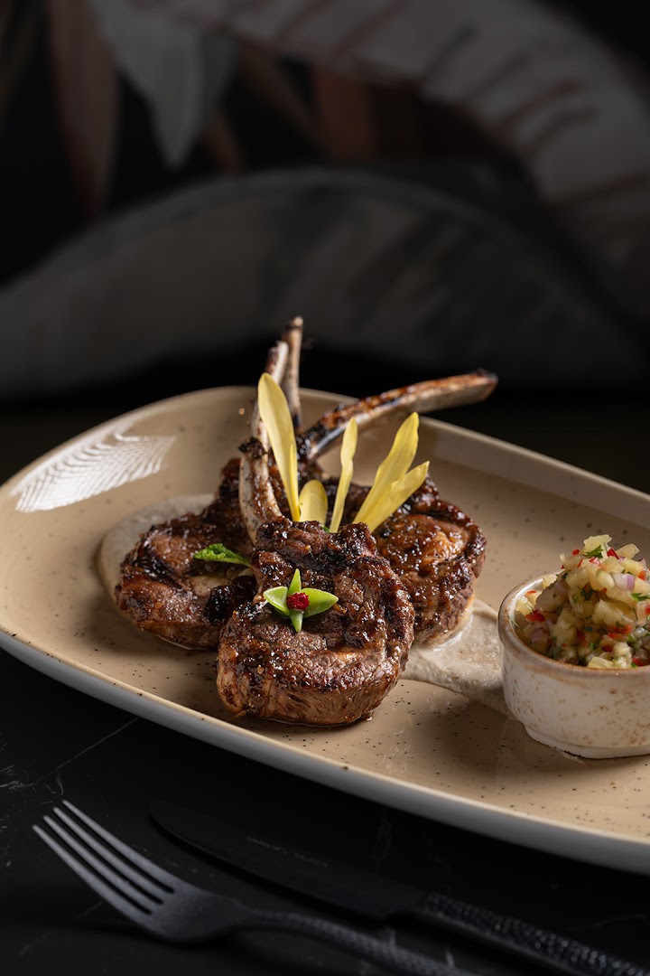 Realm Rooftop Bar & Lounge: professional food photography