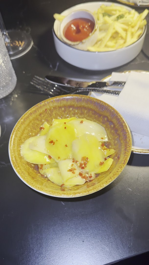 Realm Rooftop Bar & Lounge: appetizing food photo for bar