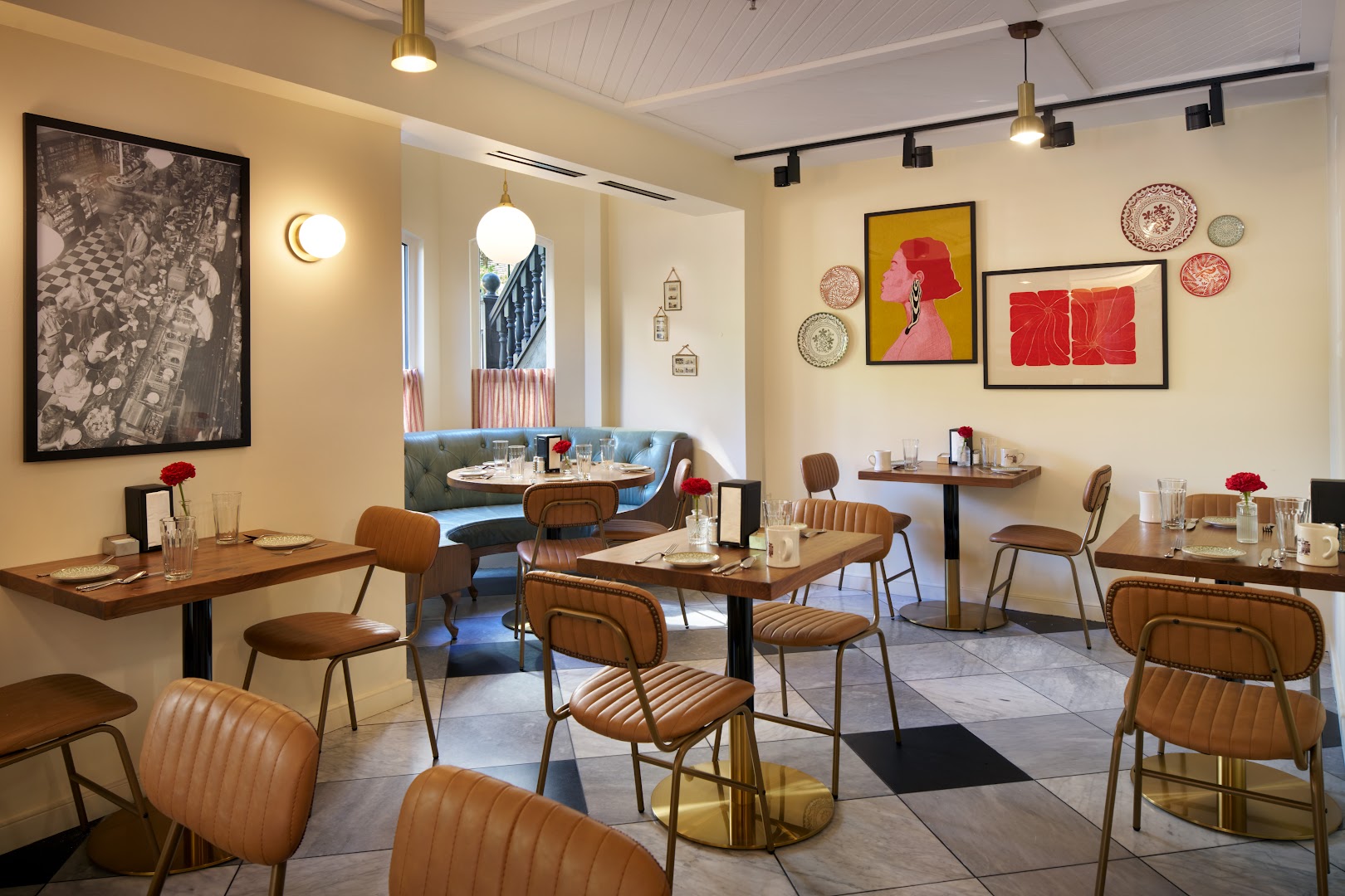 Rosa's Diner: professional interior shot of venue