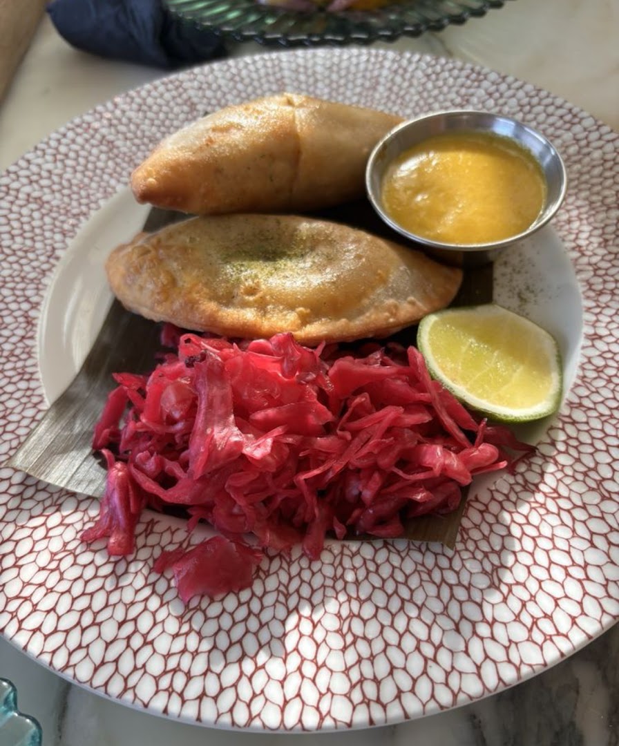 Sly: appetizing photo of bar food