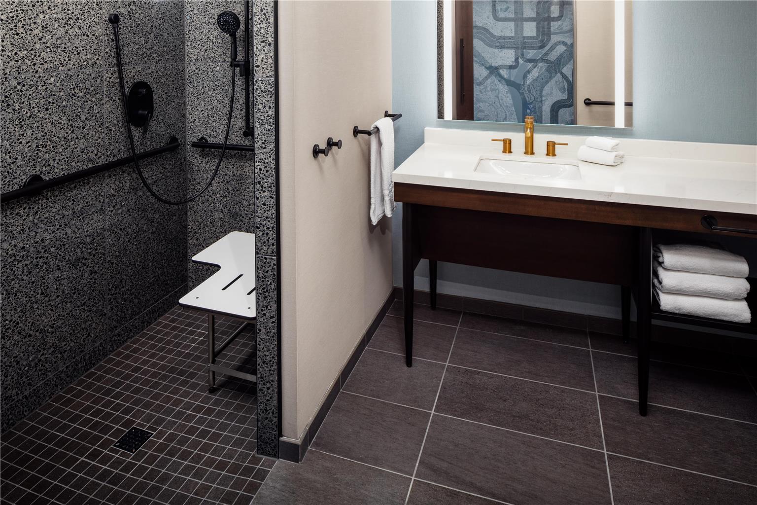 Tempo by Hilton Washington DC Downtown: professional, clean hotel bathroom photo