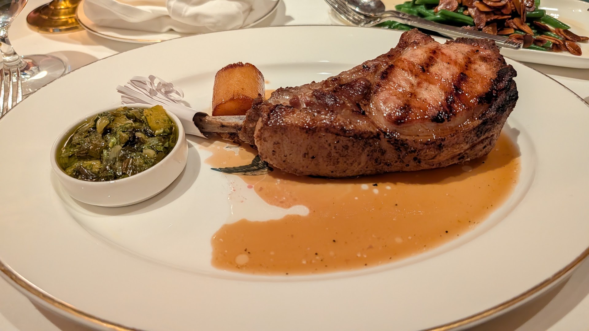 The Occidental: appetizing, high-quality food photography