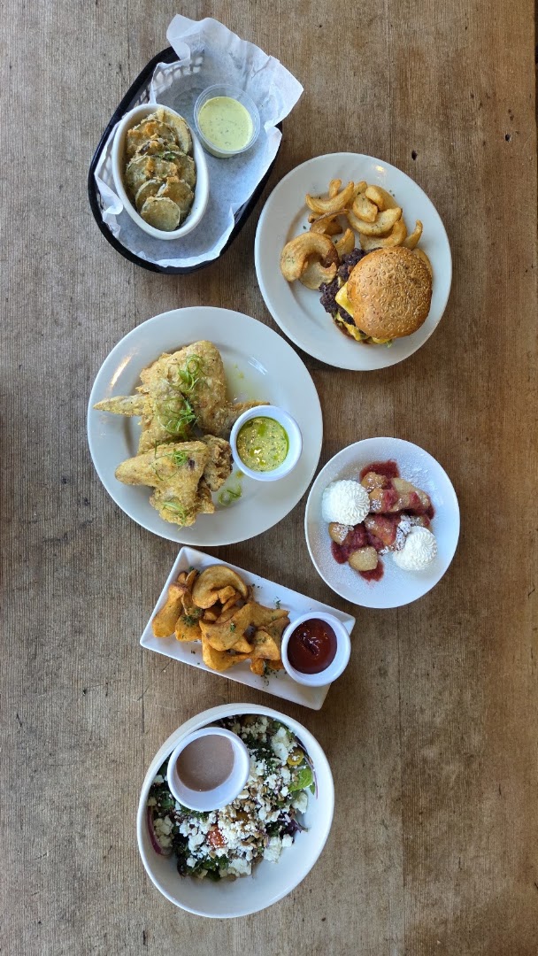Urban Garden Brewhouse: appetizing, high-quality food spread photo