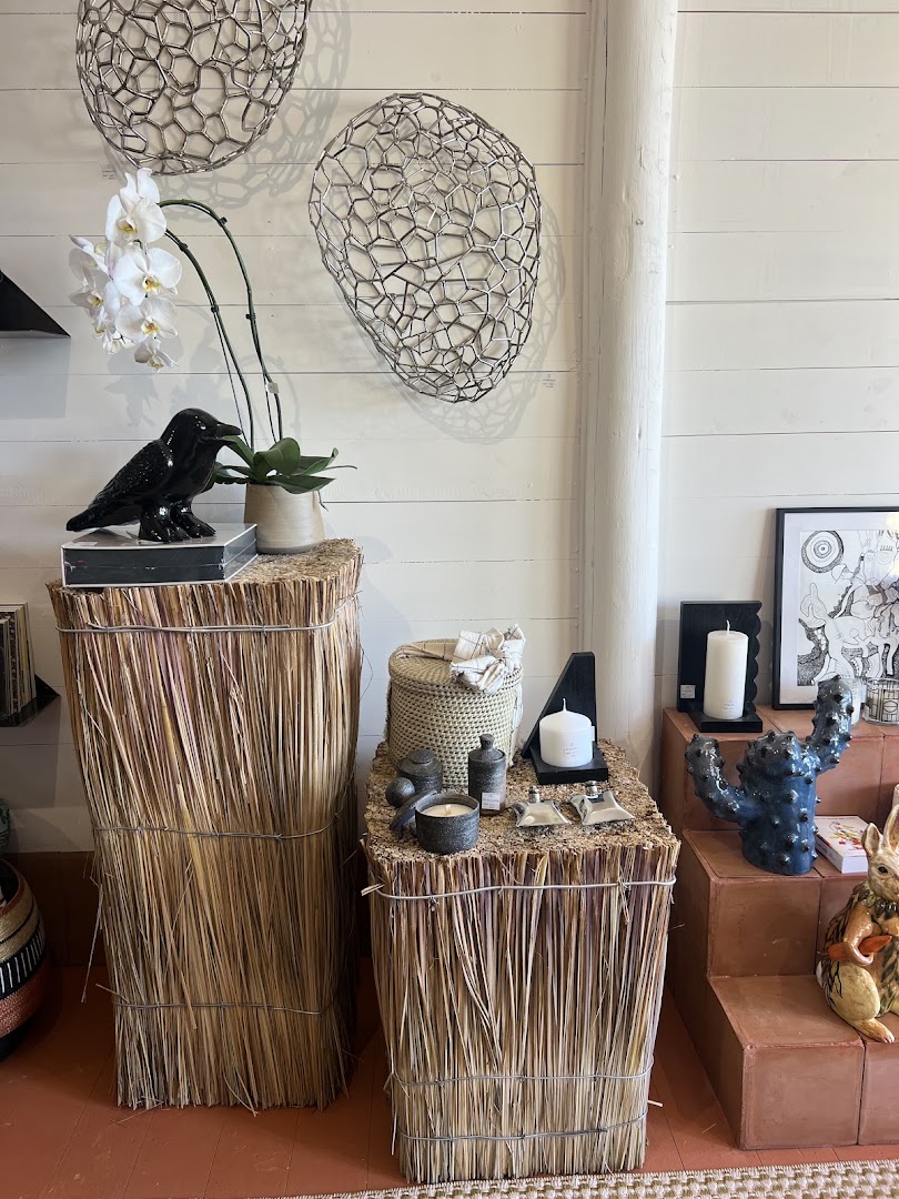 Caradonti: attractive shop product display