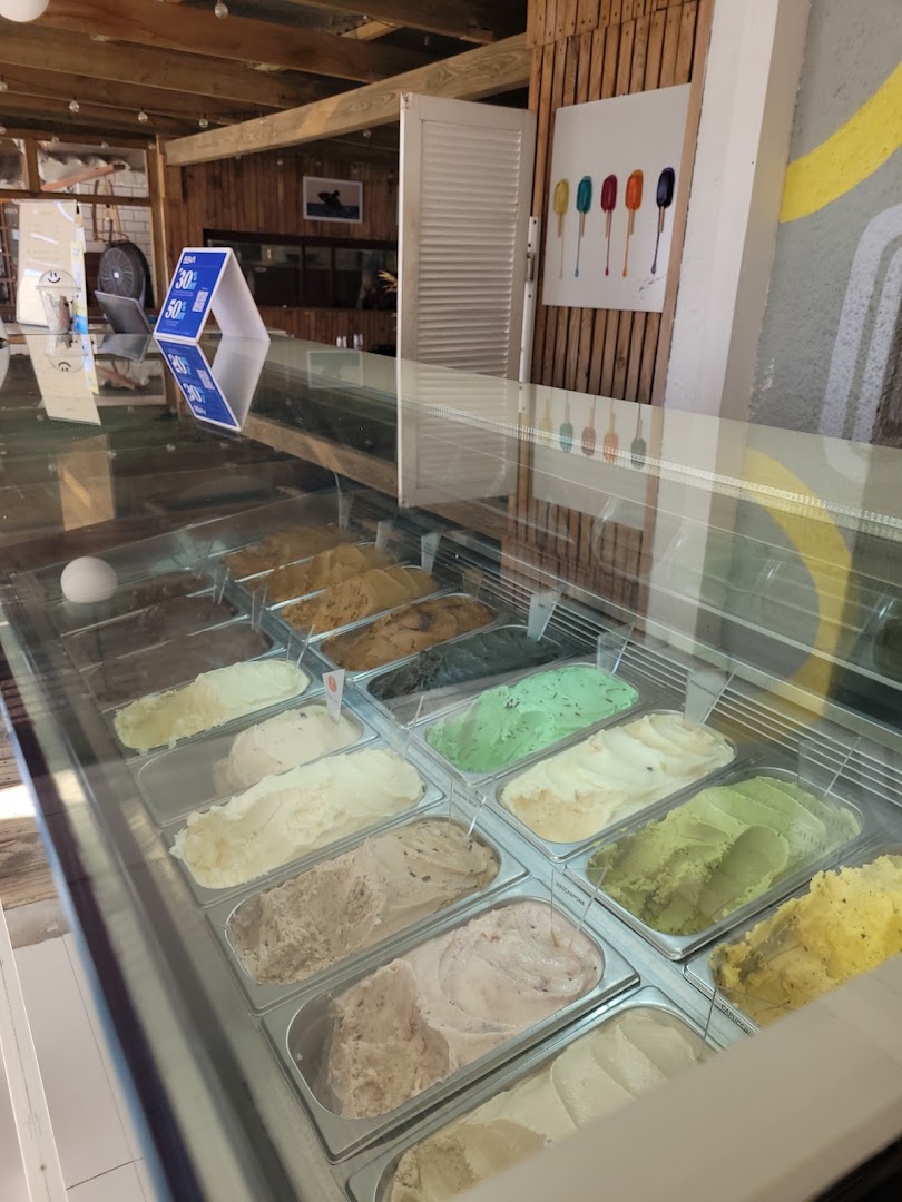 Chelato La Paloma: clear display of ice cream