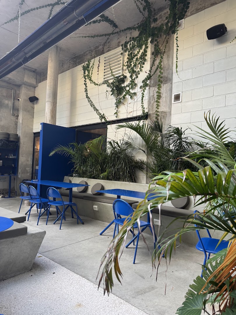 Bisiesto: attractive, clear venue interior photo