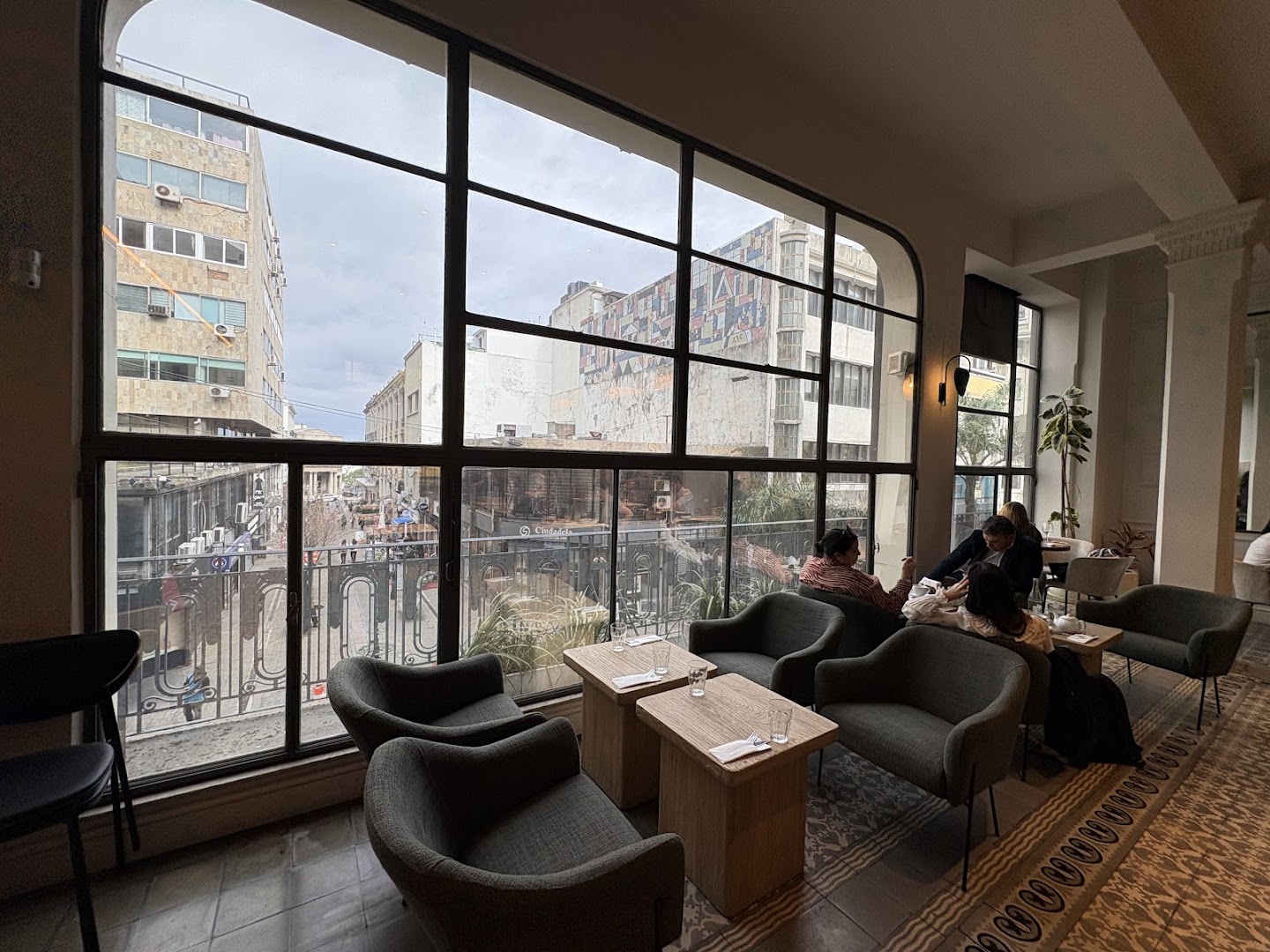 Feltrinelli: inviting venue interior atmosphere