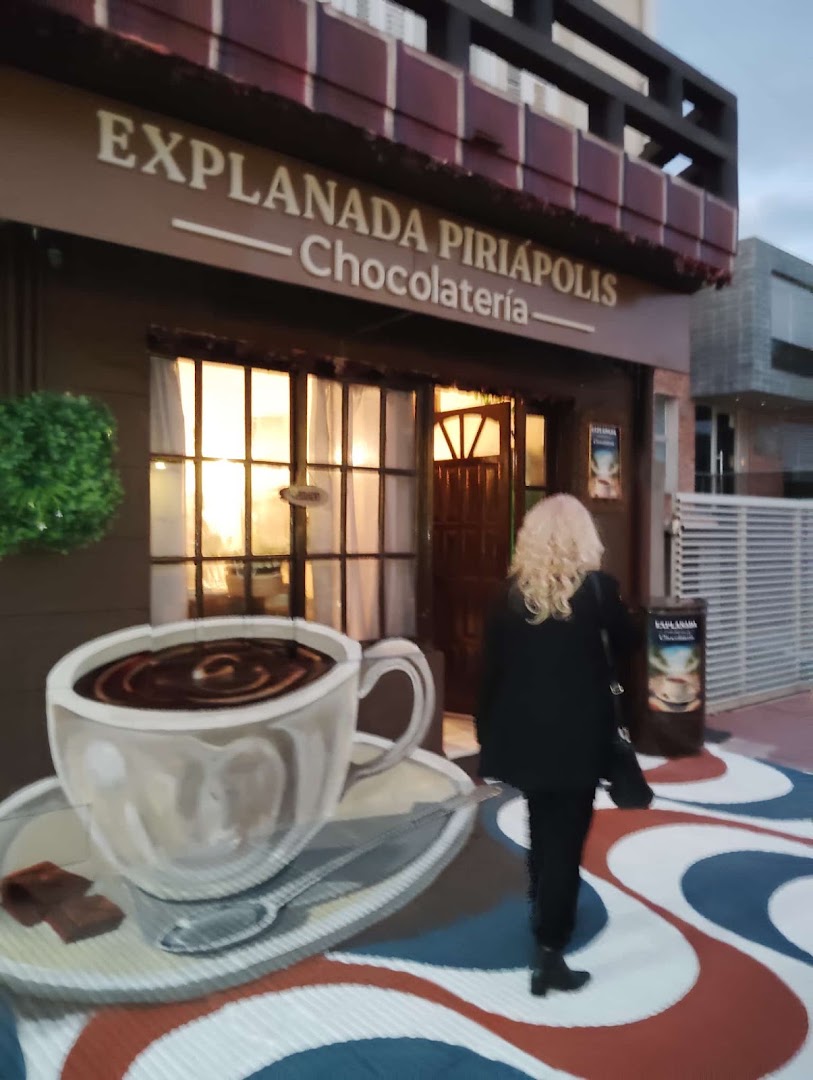 Chocolatería Explanada: clear exterior shot of venue