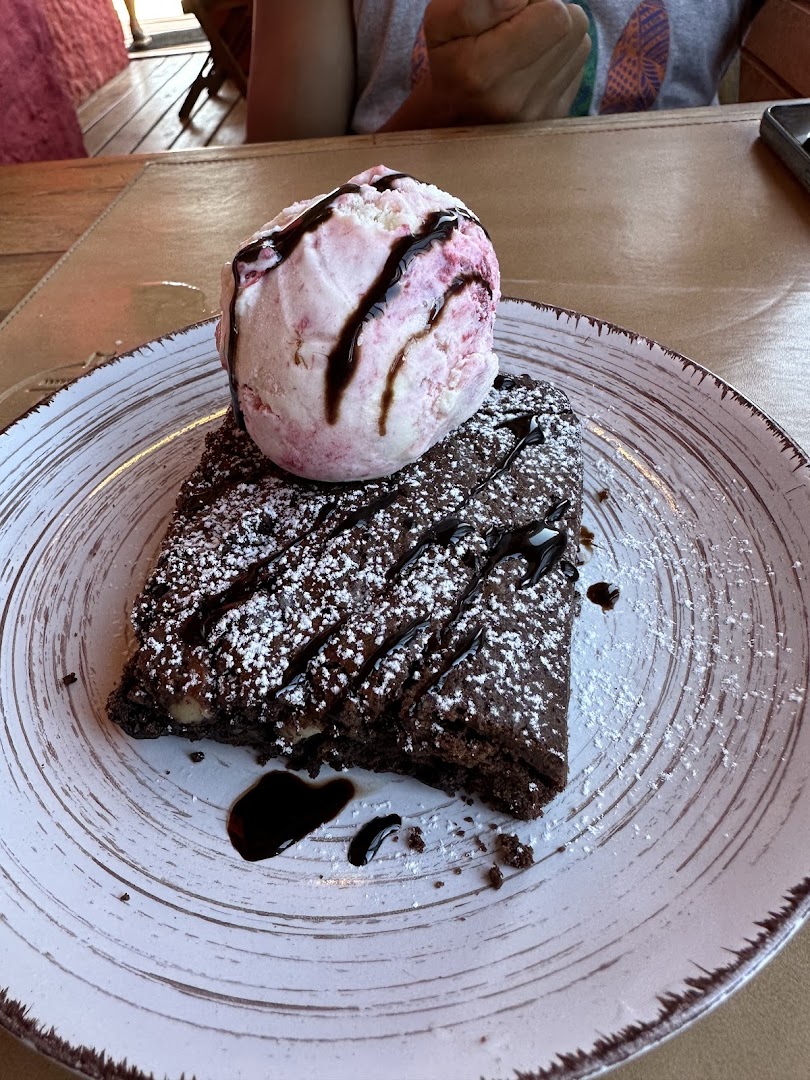 Resto Pub 70: appetizing photo of dessert