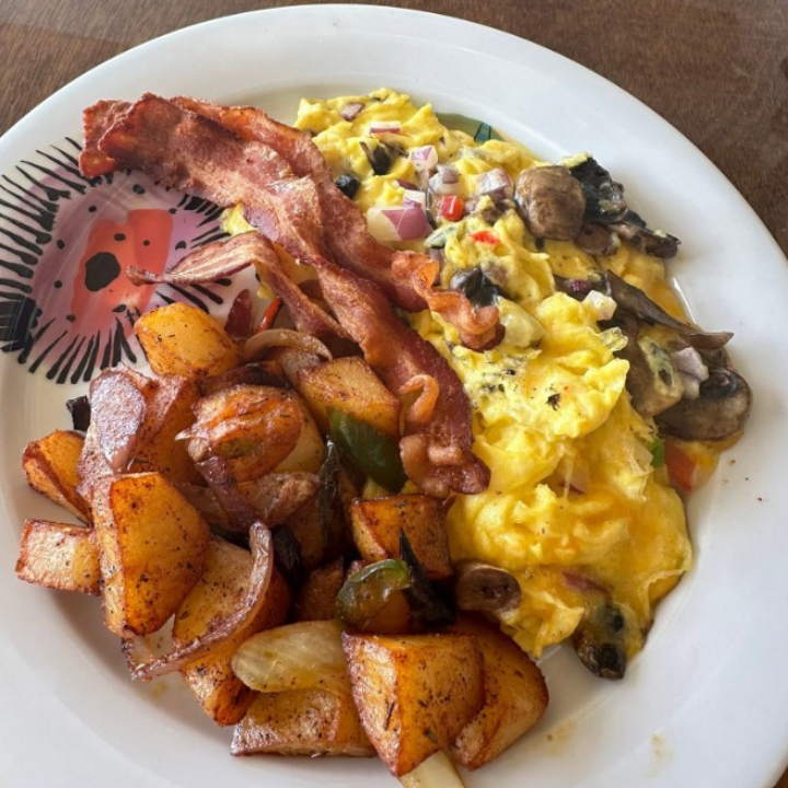 Sol at Mafolie Hotel: appetizing, high-quality food photography