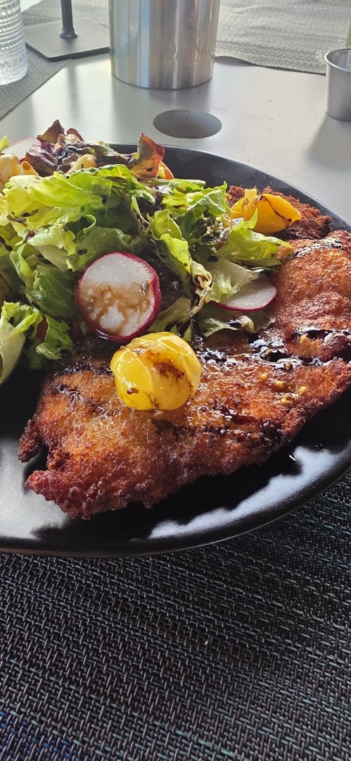 Aerial at The Saint: appetizing, high-quality food photography