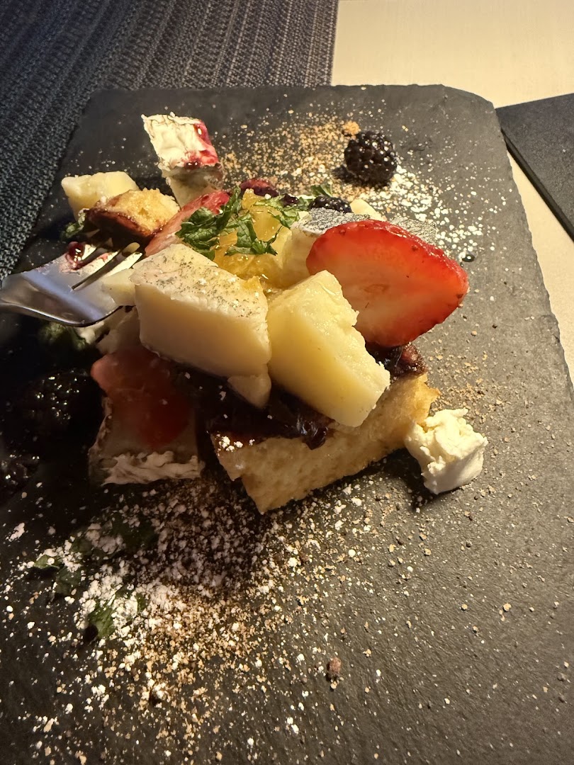 Aerial at The Saint: appetizing food photography